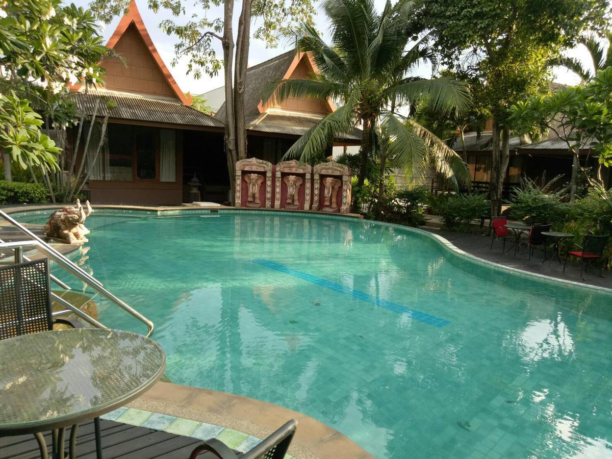 The Imperial Home Hotel Pak Kret Eksteriør billede