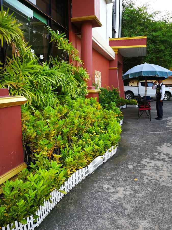 The Imperial Home Hotel Pak Kret Eksteriør billede